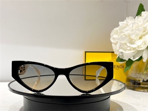 Fendi sunglass-186